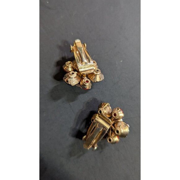 Vintage Red White & Blue Beaded Clip-On Earrings Gold Tone Finish Retro Style - Picture 6 of 7
